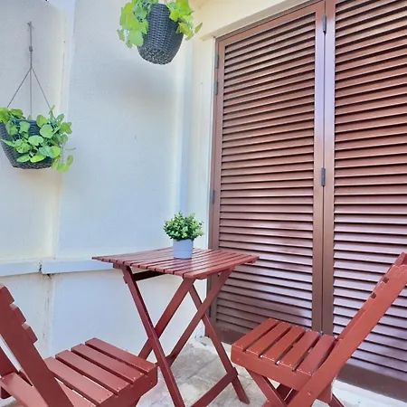 Cozy And Stylish Studio Apt - Just 800M From The Beach Apartamento *